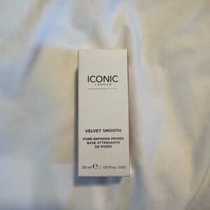 Iconic London Velvet Smooth Pore Refining Primer